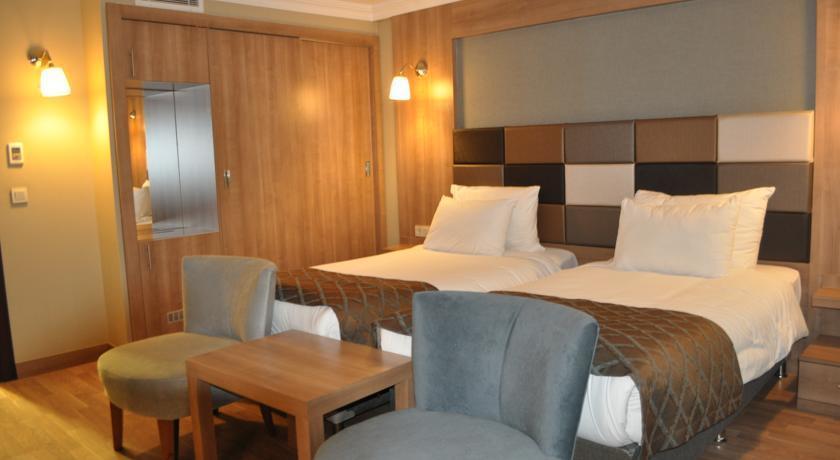 Kadikoy Park Suites Истанбул Екстериор снимка