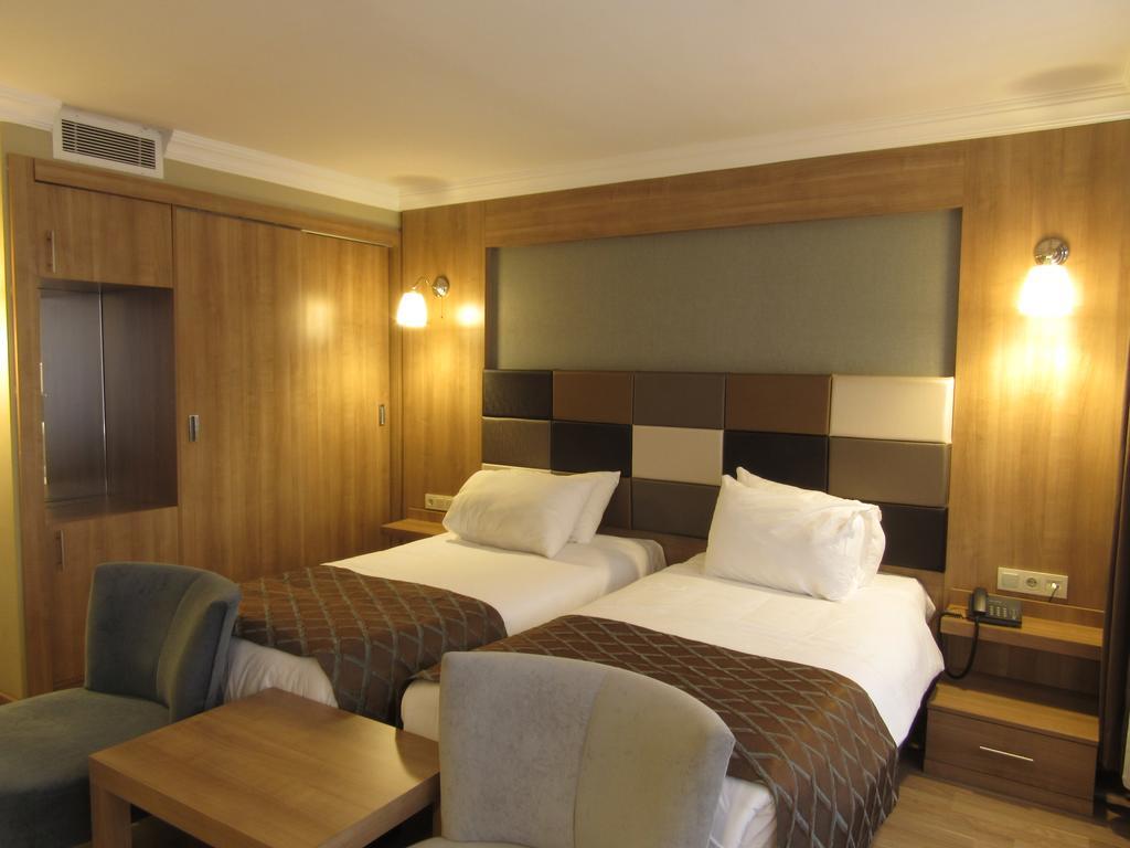 Kadikoy Park Suites Истанбул Екстериор снимка